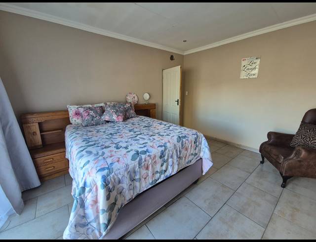 3 BEDROOM HOUSE FOR SALE IN VANDERBIJLPARK SE 1